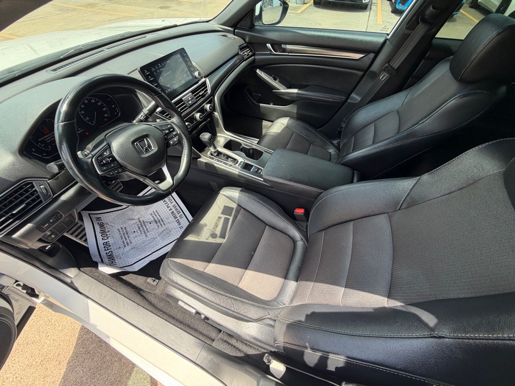 2019 Honda Accord Image 18
