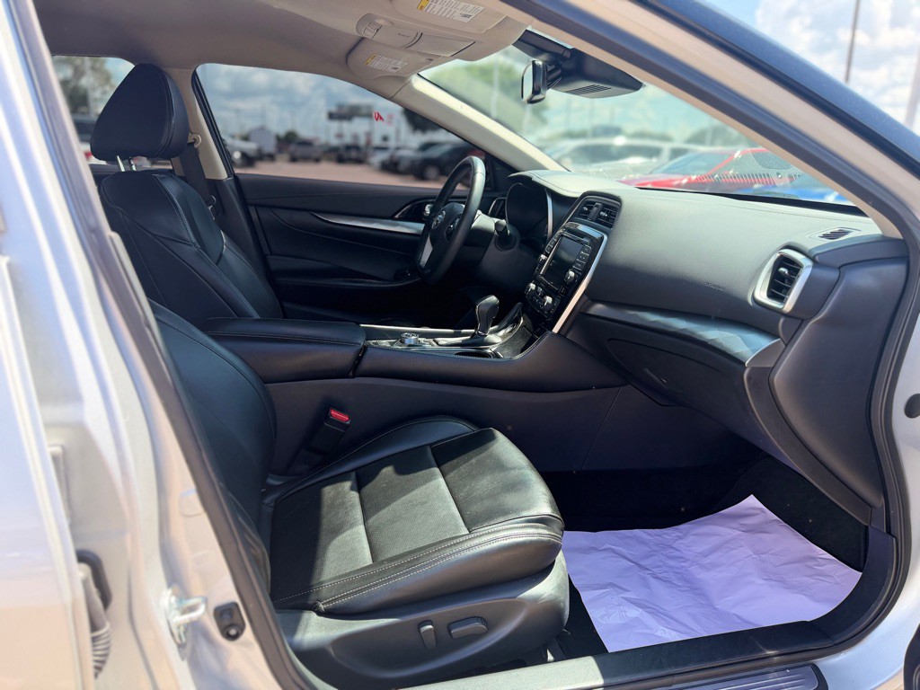 2023 Nissan Maxima Image 12