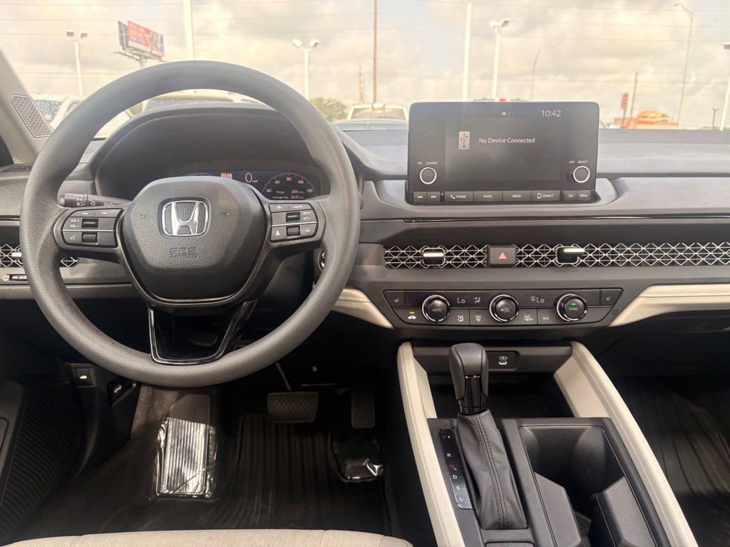 2024 Honda Accord Image 18