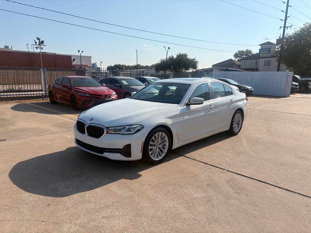 2023 BMW 5 Series Image 3