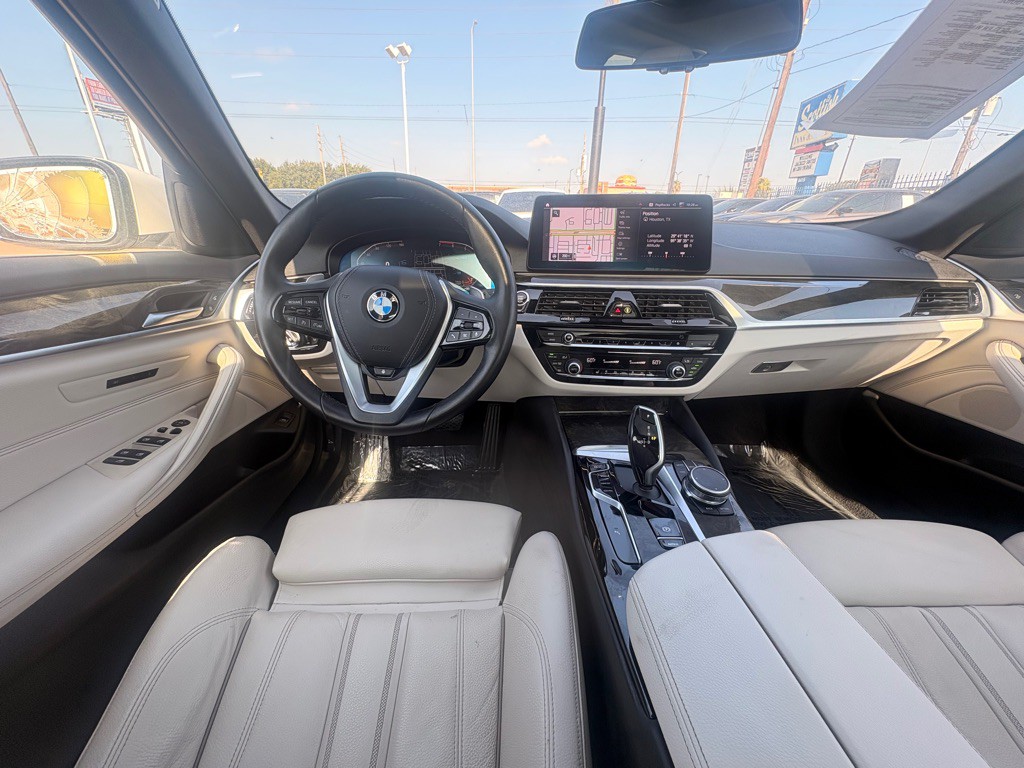 2023 BMW 5 Series Image 16