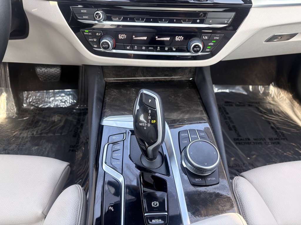 2023 BMW 5 Series Image 17