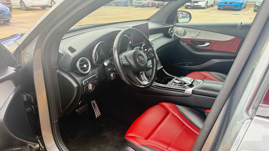 2019 Mercedes-Benz GLC-Class Image 10
