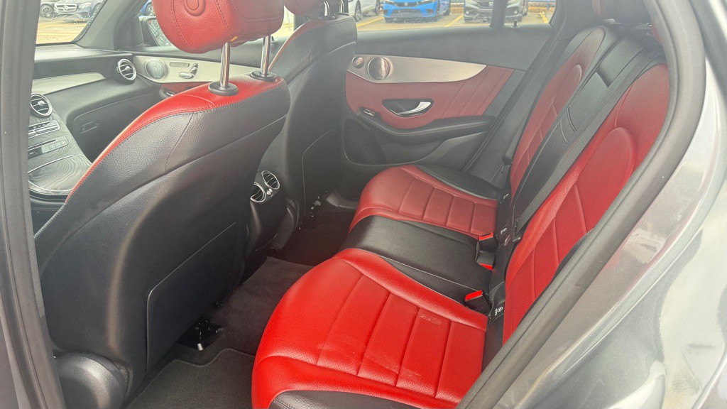 2019 Mercedes-Benz GLC-Class Image 13