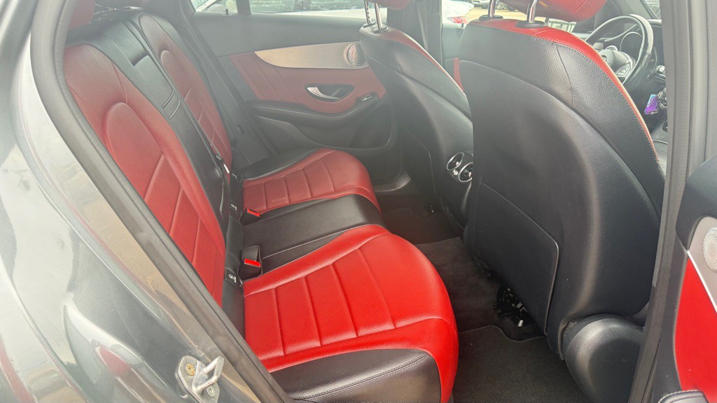 2019 Mercedes-Benz GLC-Class Image 15