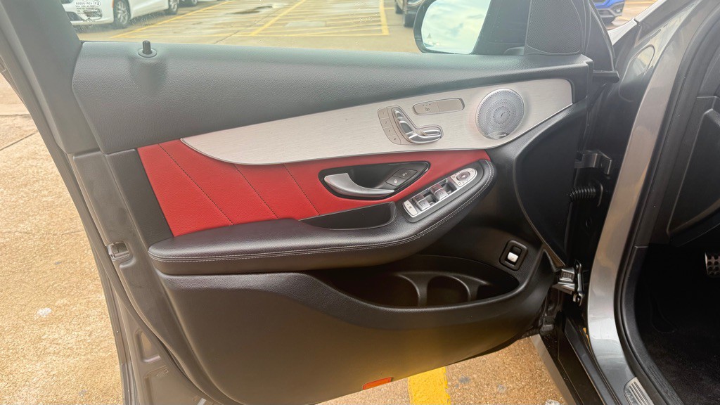 2019 Mercedes-Benz GLC-Class Image 20