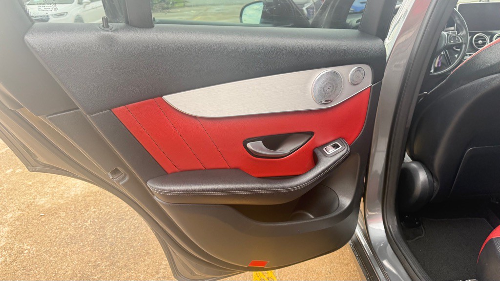 2019 Mercedes-Benz GLC-Class Image 21