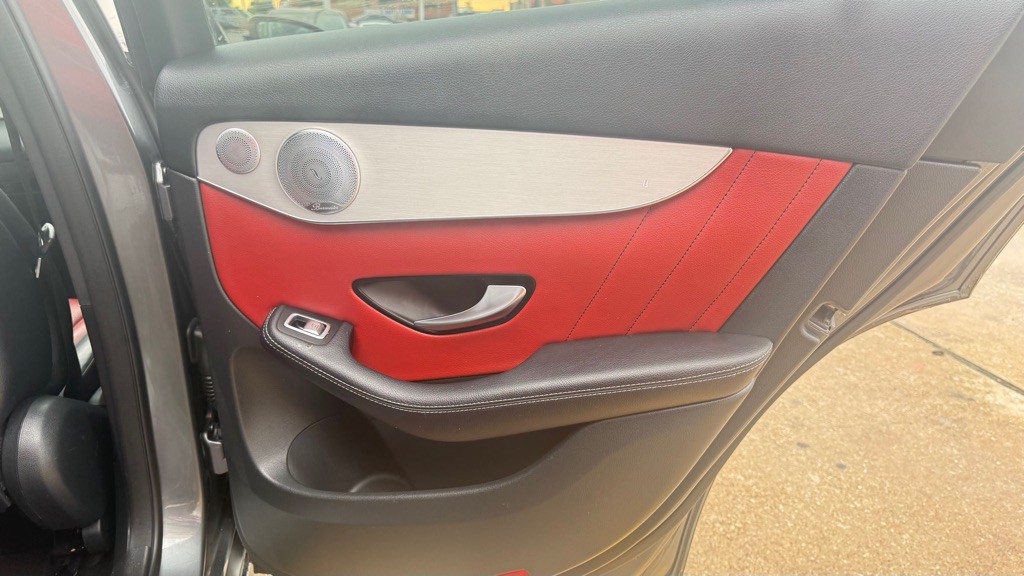 2019 Mercedes-Benz GLC-Class Image 22