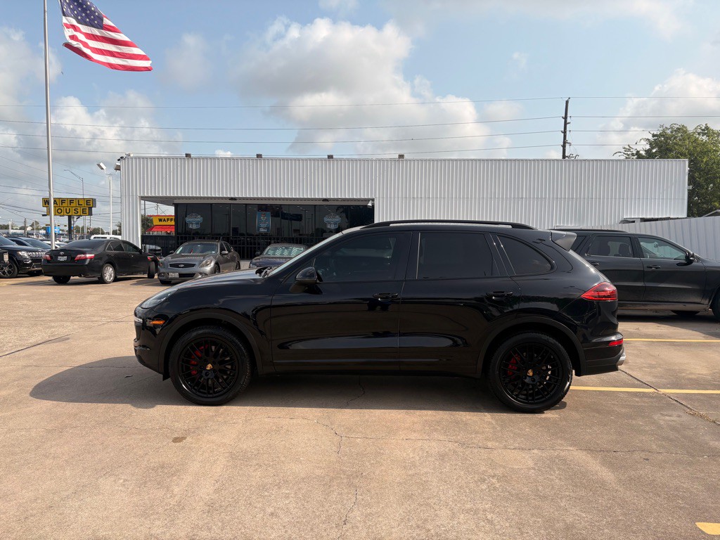 2016 Porsche Cayenne Image 5