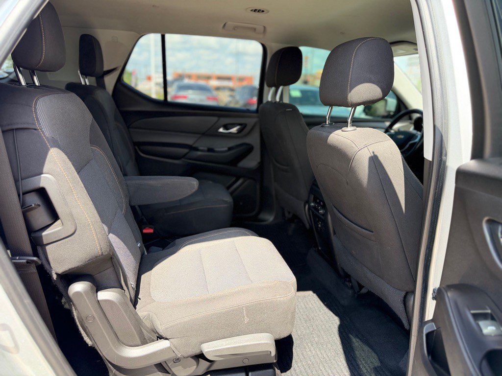 2018 Chevrolet Traverse Image 12