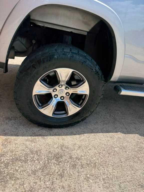 2019 RAM 1500 Image 9