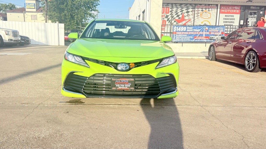 2022 Toyota Camry Image 2