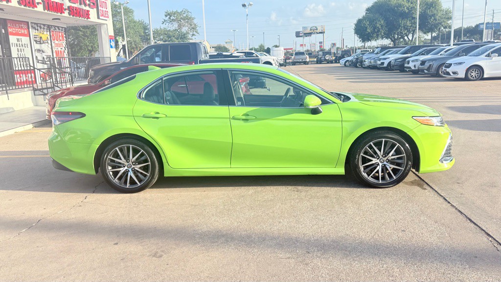 2022 Toyota Camry Image 9