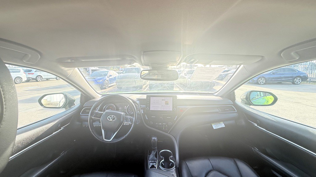 2022 Toyota Camry Image 18