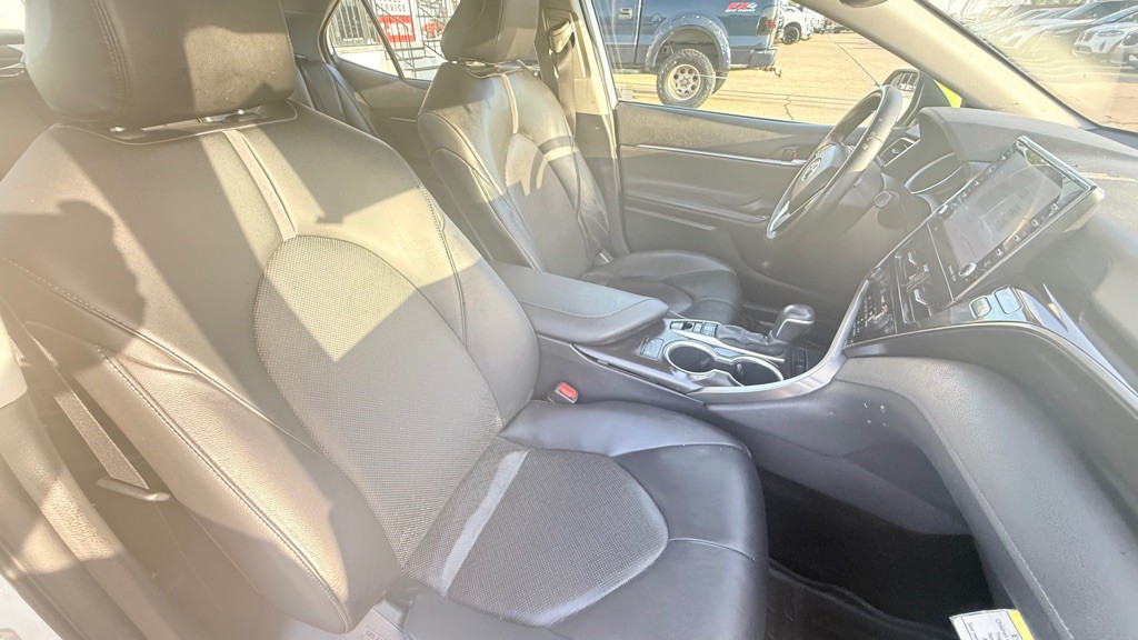 2022 Toyota Camry Image 19