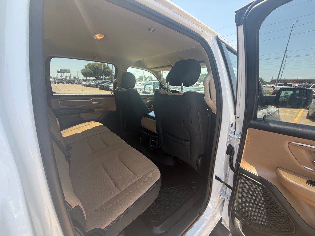 2021 RAM 1500 Image 17