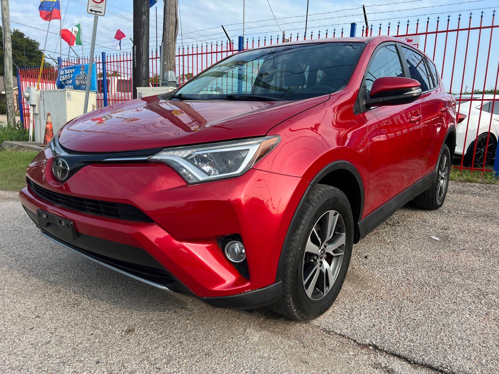 2017 Toyota Rav4 Image 2