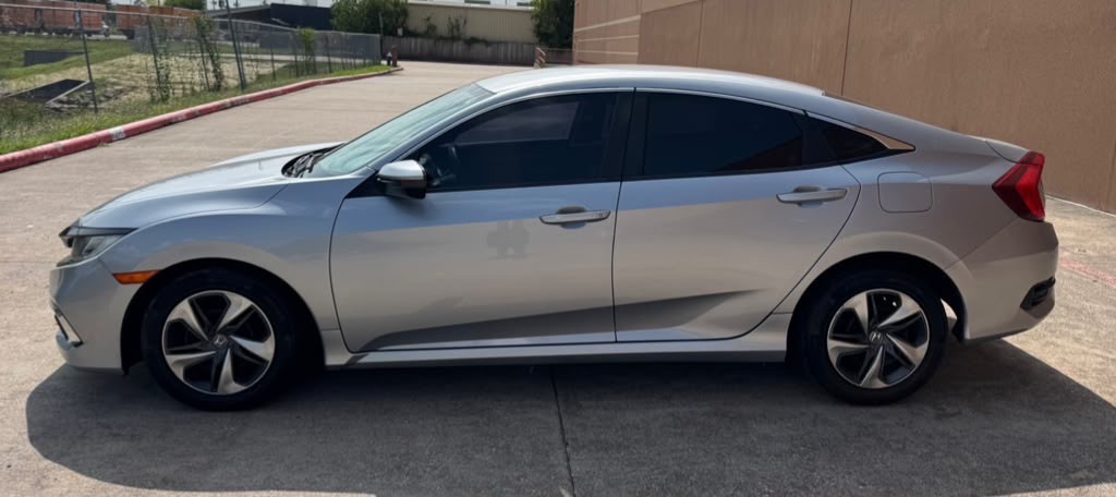 2019 Honda Civic Image 8