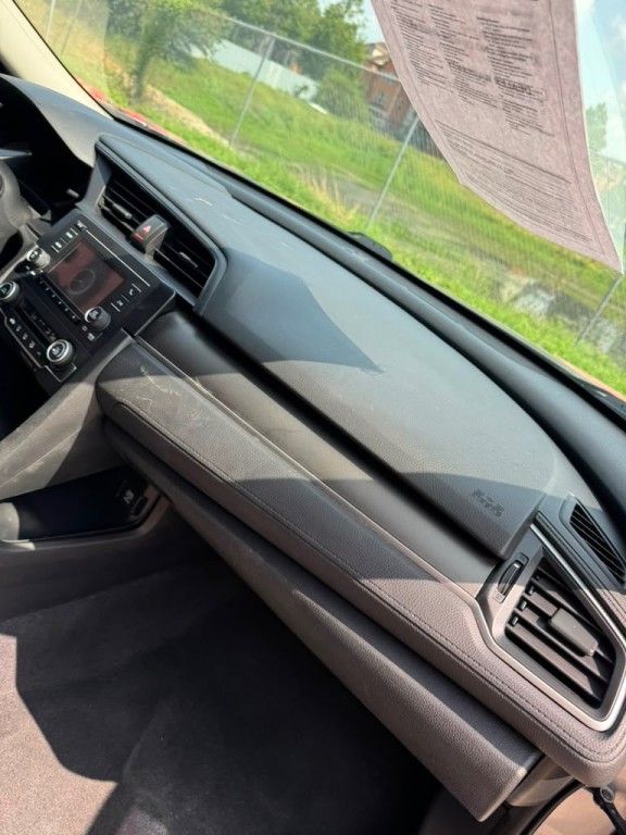 2019 Honda Civic Image 17