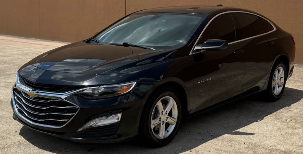 2022 Chevrolet Malibu Image 2