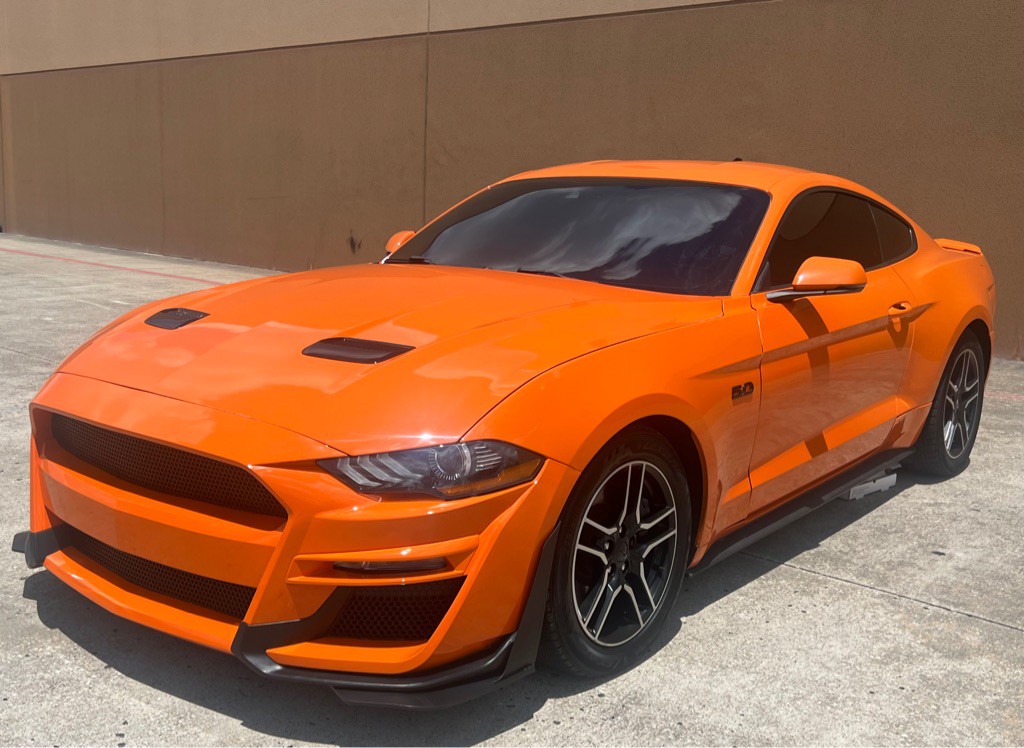 2021 Ford Mustang Image 2