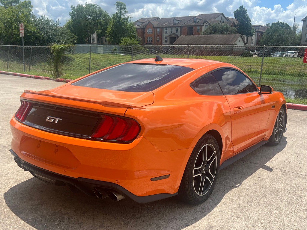 2021 Ford Mustang Image 3