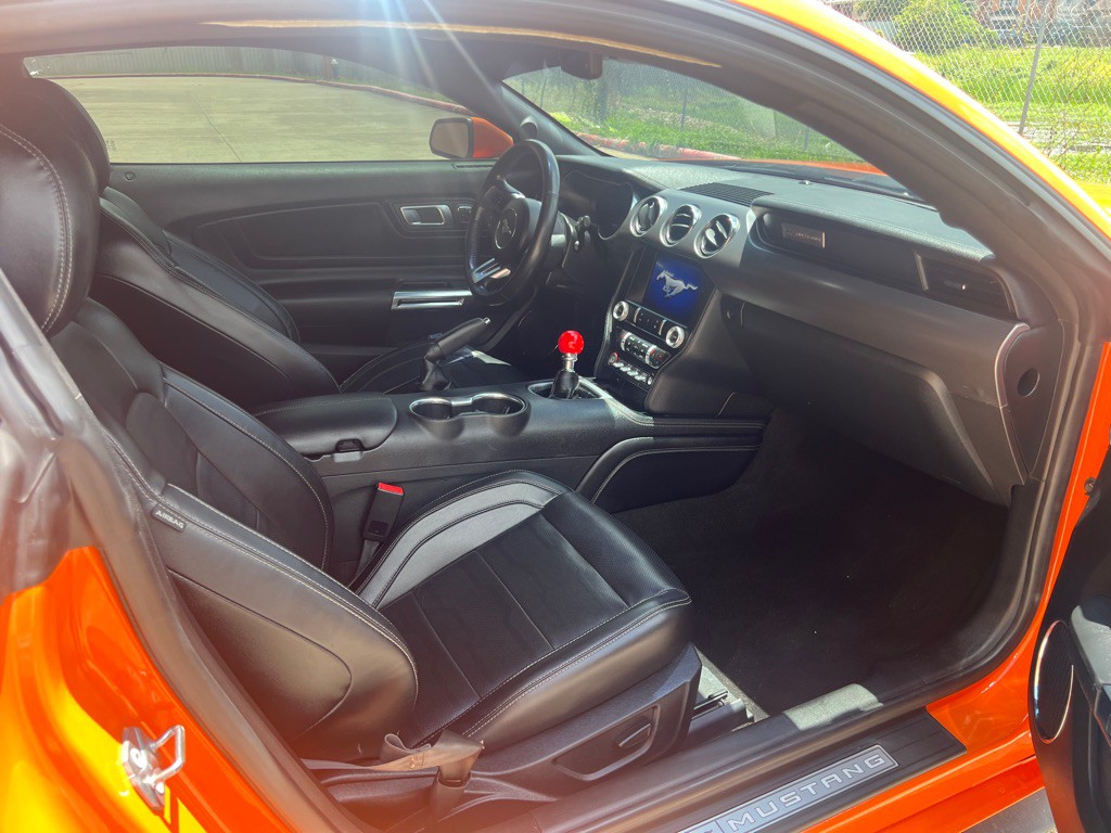 2021 Ford Mustang Image 15
