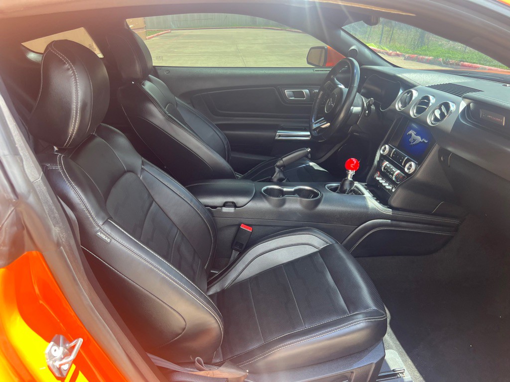 2021 Ford Mustang Image 16