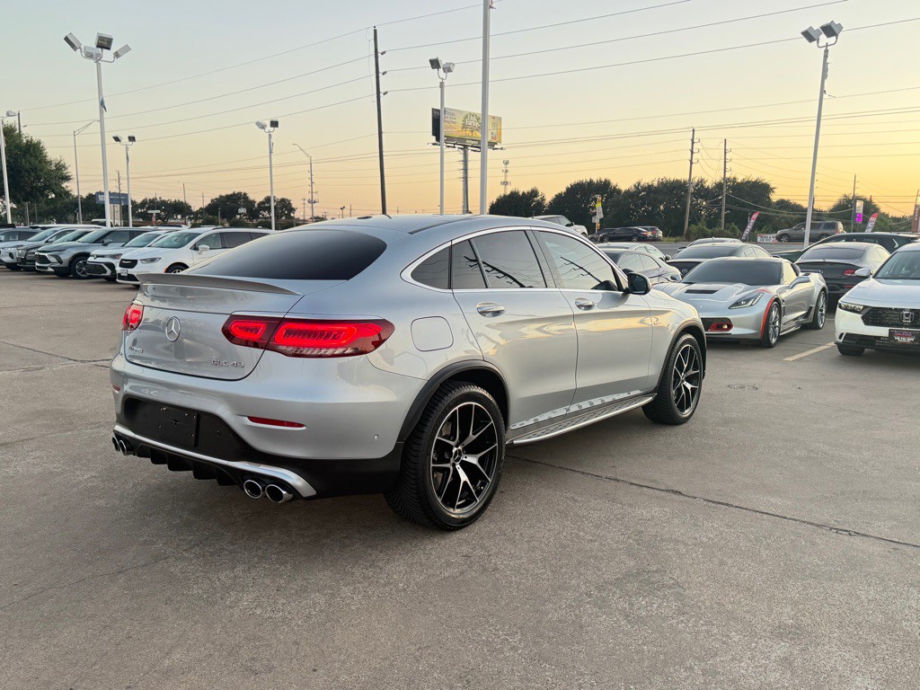 2023 Mercedes-Benz GLC-Class Image 9