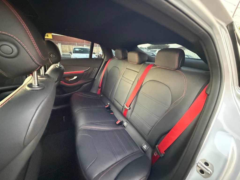 2023 Mercedes-Benz GLC-Class Image 19
