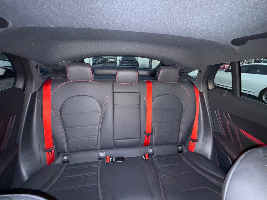 2023 Mercedes-Benz GLC-Class Image 32