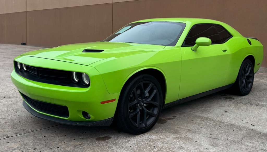 2023 Dodge Challenger Image 2