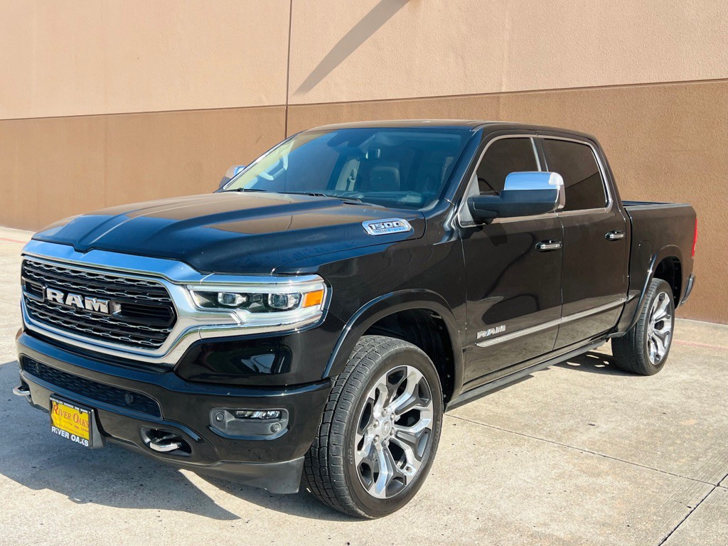 2022 RAM 1500 Image 2