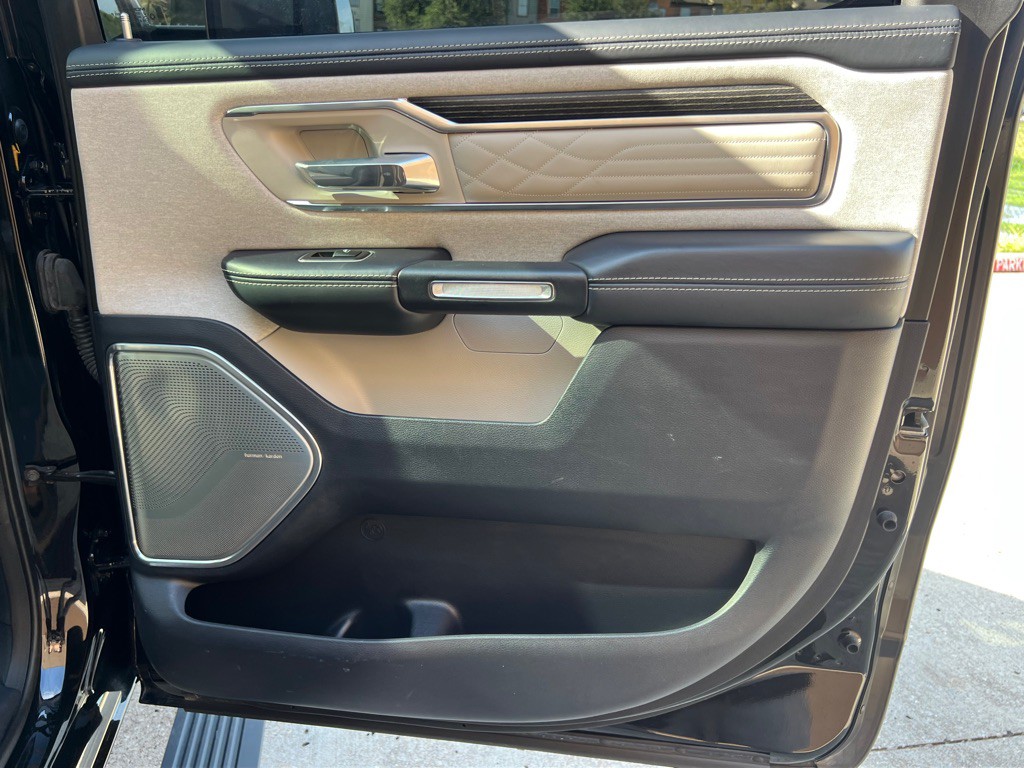 2022 RAM 1500 Image 24