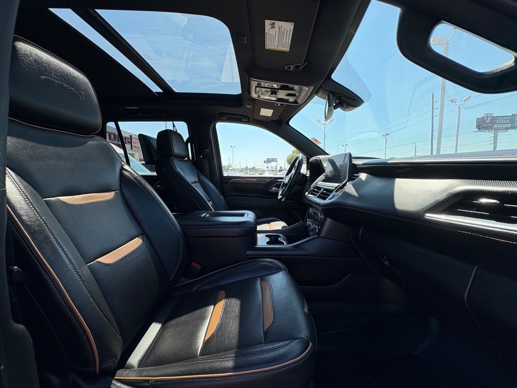 2021 GMC Yukon Image 12