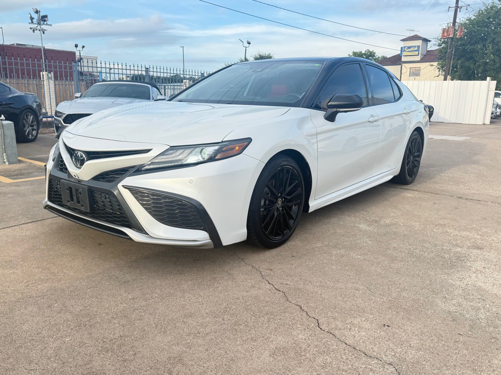 2021 Toyota Camry Image 3