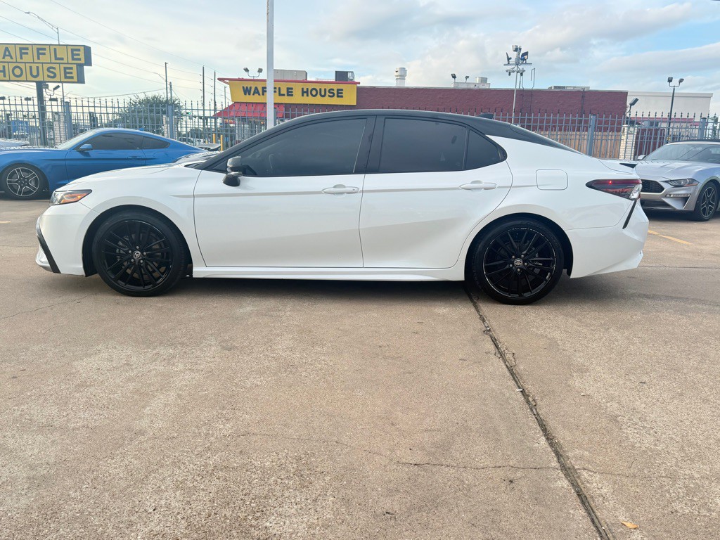 2021 Toyota Camry Image 4