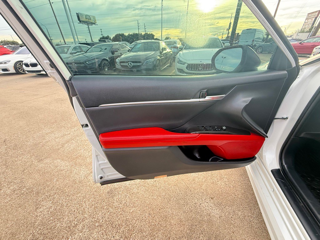 2021 Toyota Camry Image 15