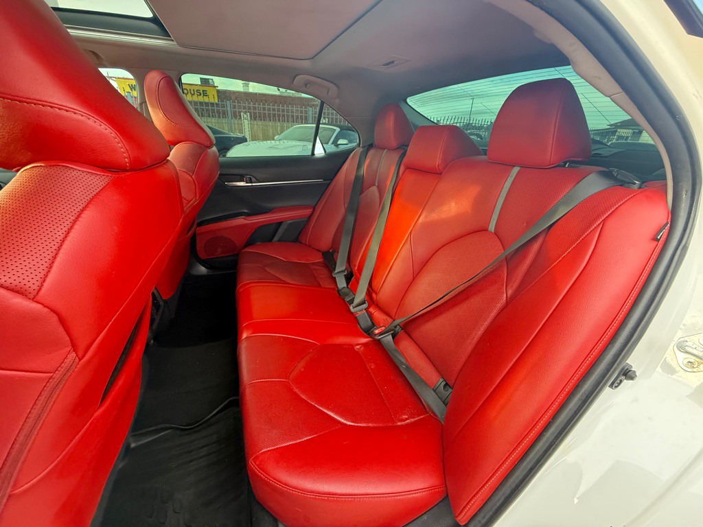 2021 Toyota Camry Image 16