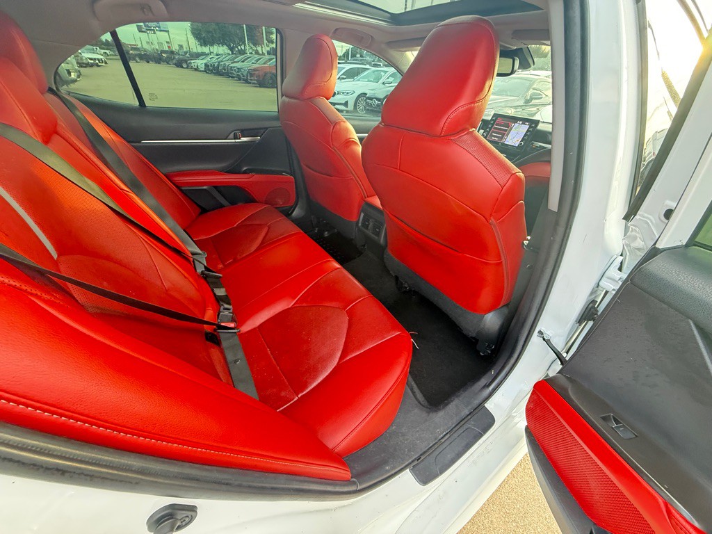 2021 Toyota Camry Image 18