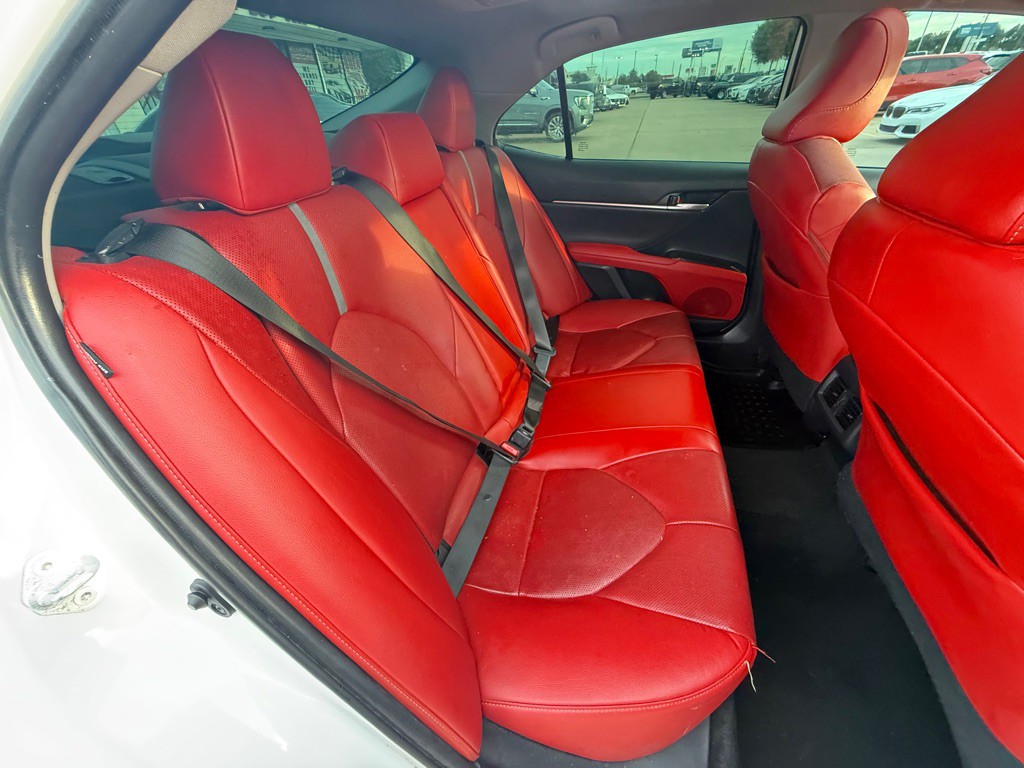 2021 Toyota Camry Image 19