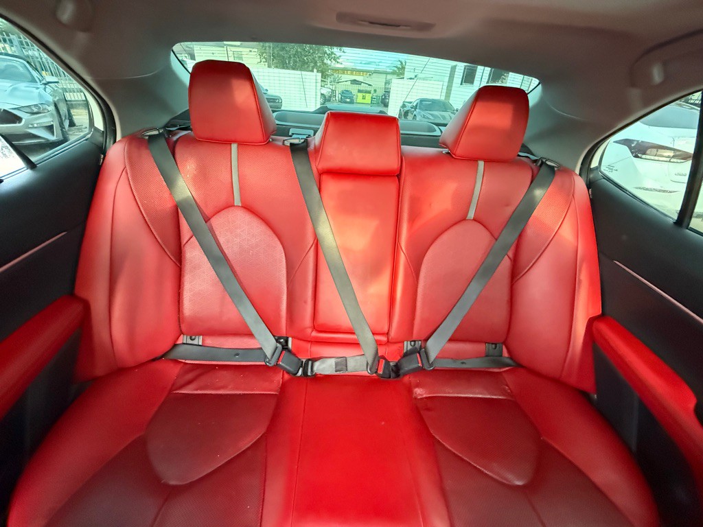 2021 Toyota Camry Image 22