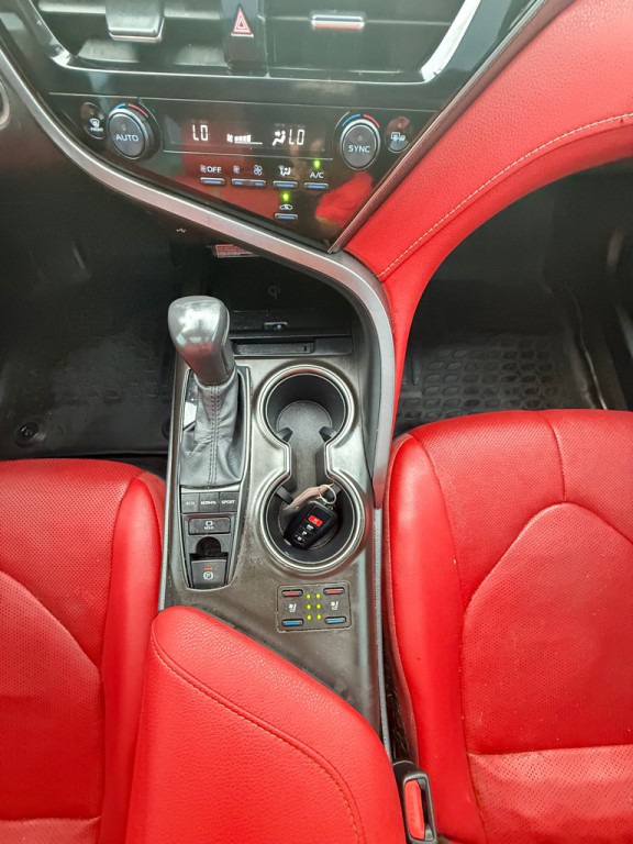 2021 Toyota Camry Image 25