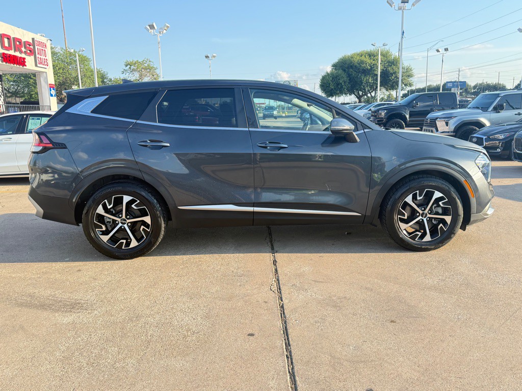 2023 Kia Sportage Image 8