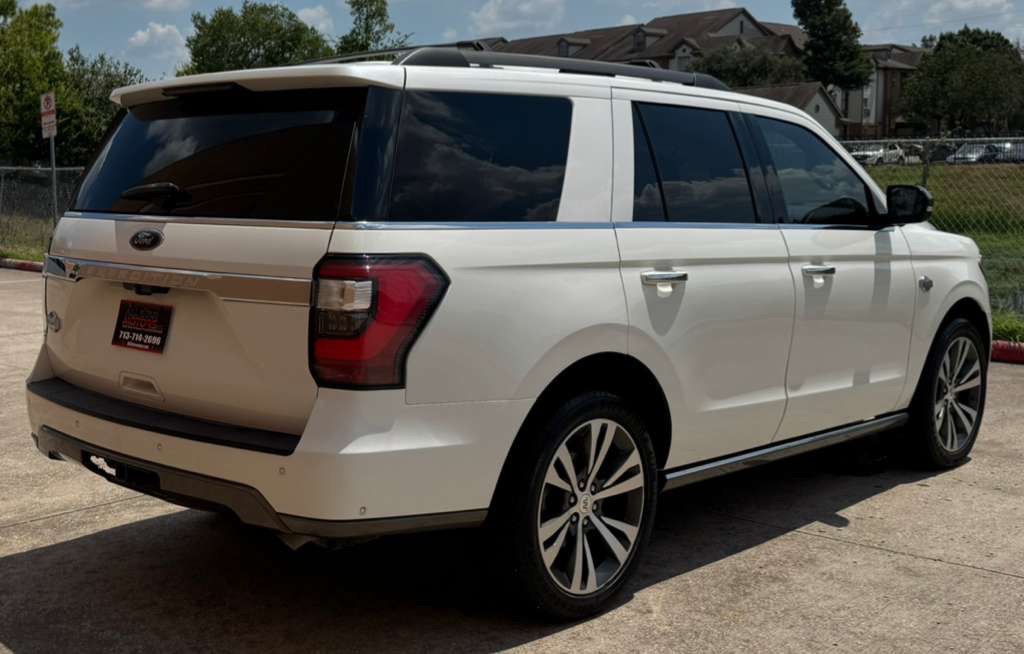 2020 Ford Expedition Image 3
