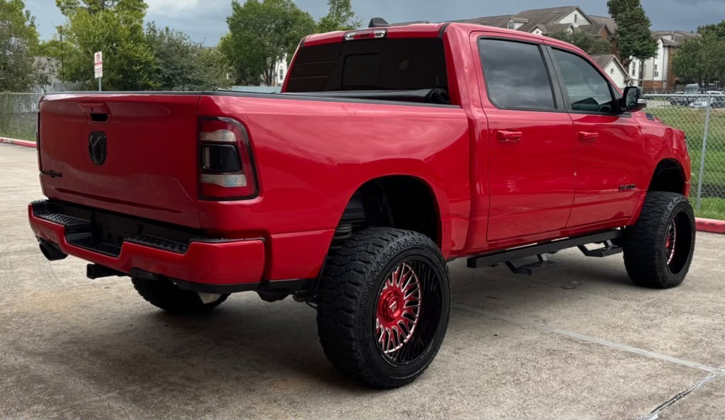 2021 RAM 1500 Image 3