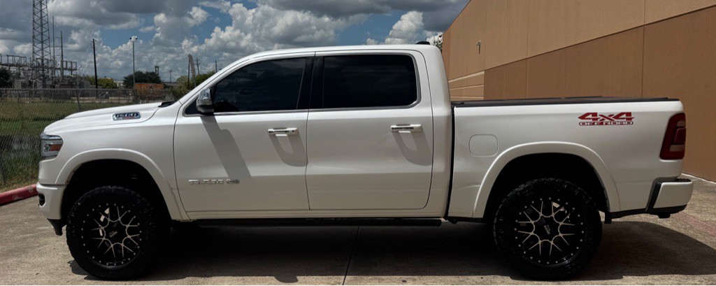 2021 RAM 1500 Image 8