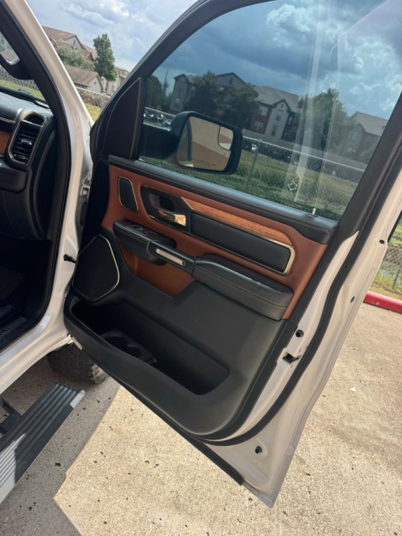 2021 RAM 1500 Image 24