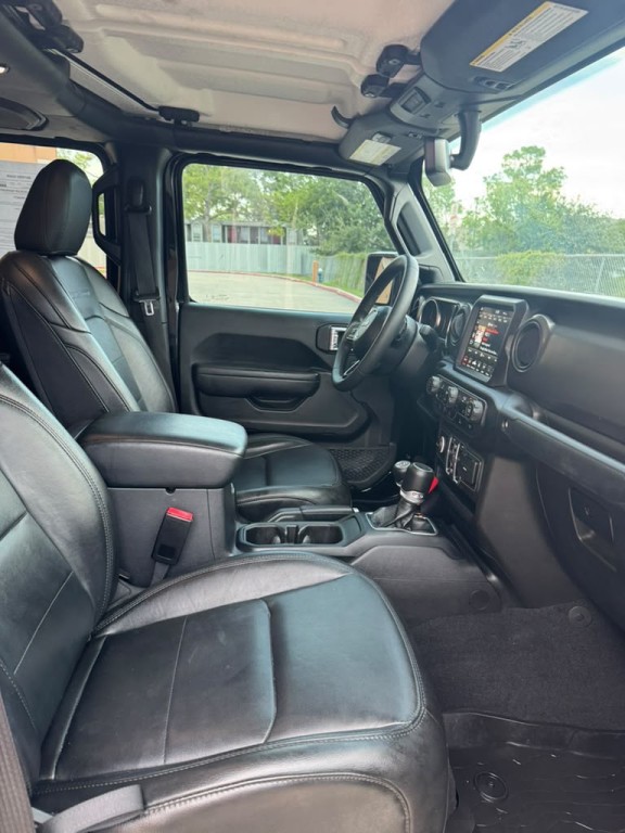 2023 Jeep Gladiator Image 13