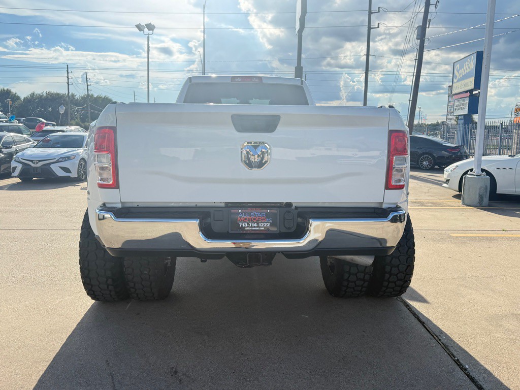 2023 RAM 3500 Image 6
